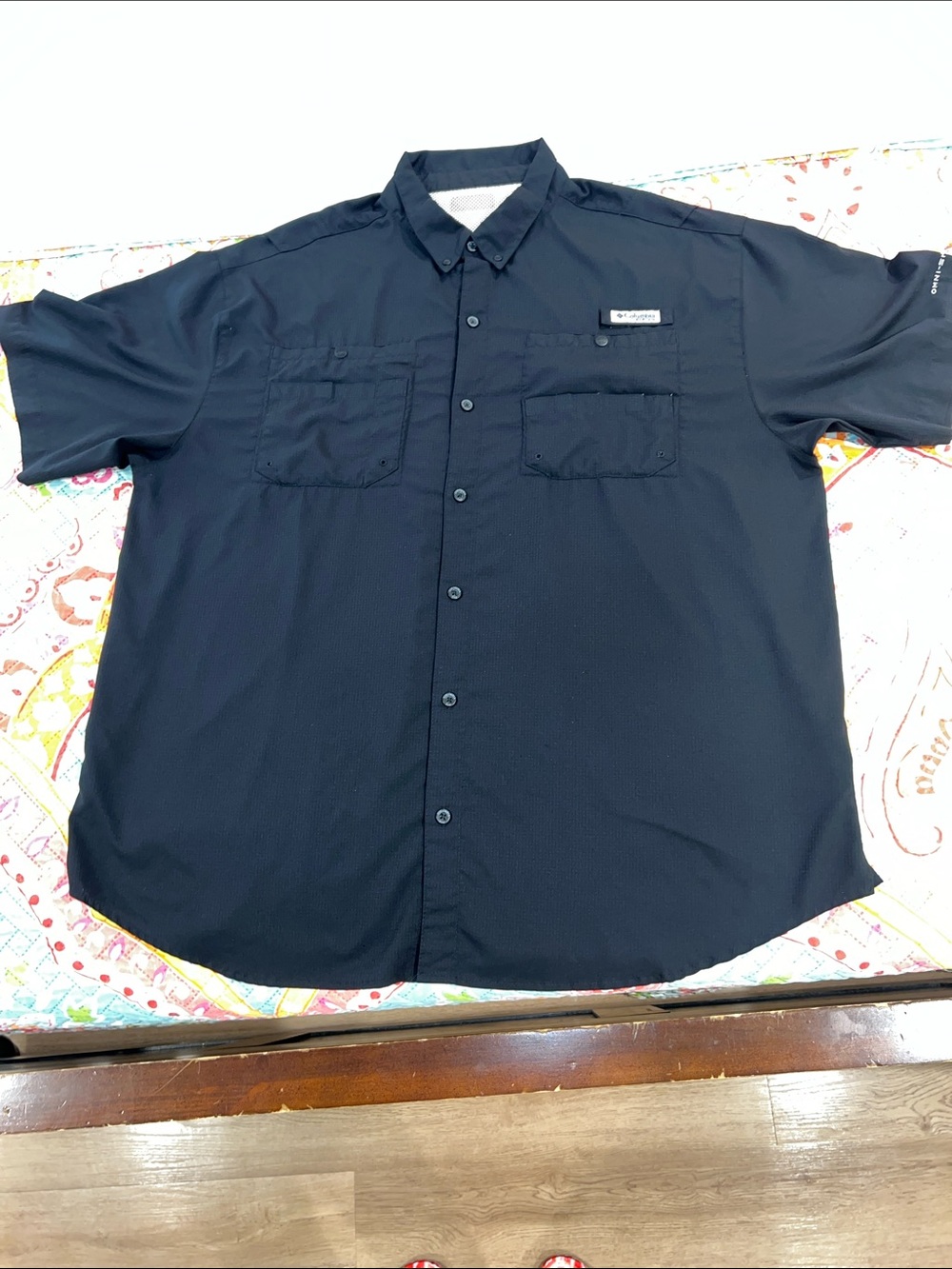 Columbia Men's Button-Down Short Sleeve Shirt — Black